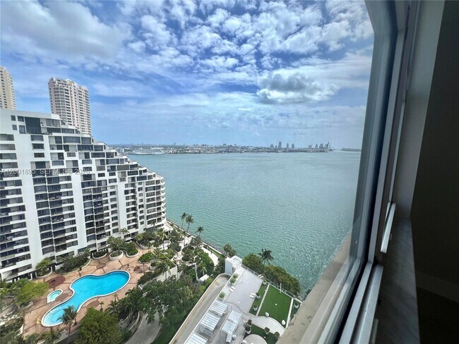 Building Photo - 770 Claughton Island Dr