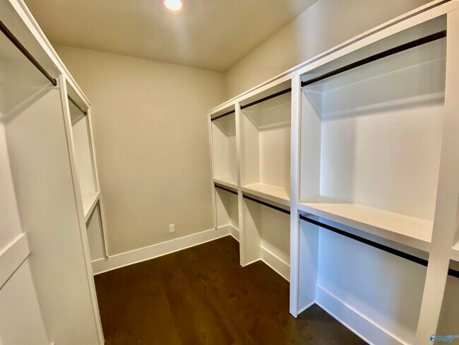 Building Photo - 343 Hay Rake Dr