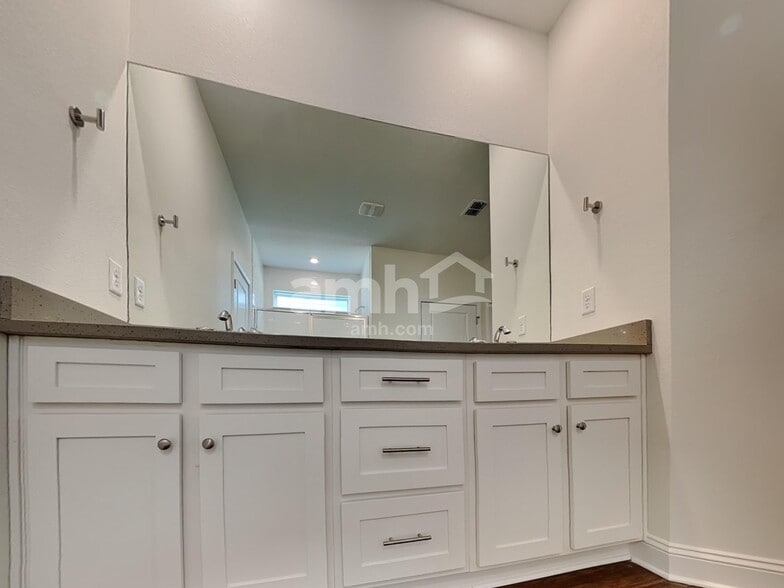 Building Photo - 3230 Riva Ridge Ct