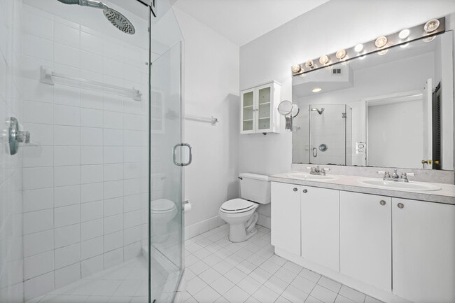 Building Photo - 10565 NW 57th Ct