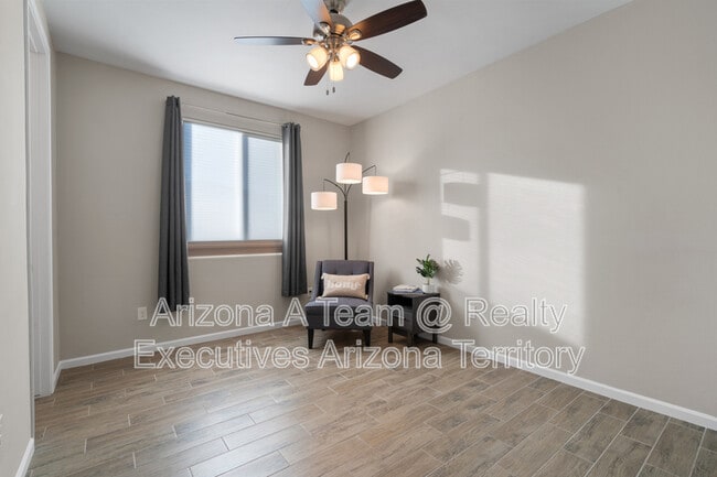 Building Photo - 14224 N Silverleaf Ln