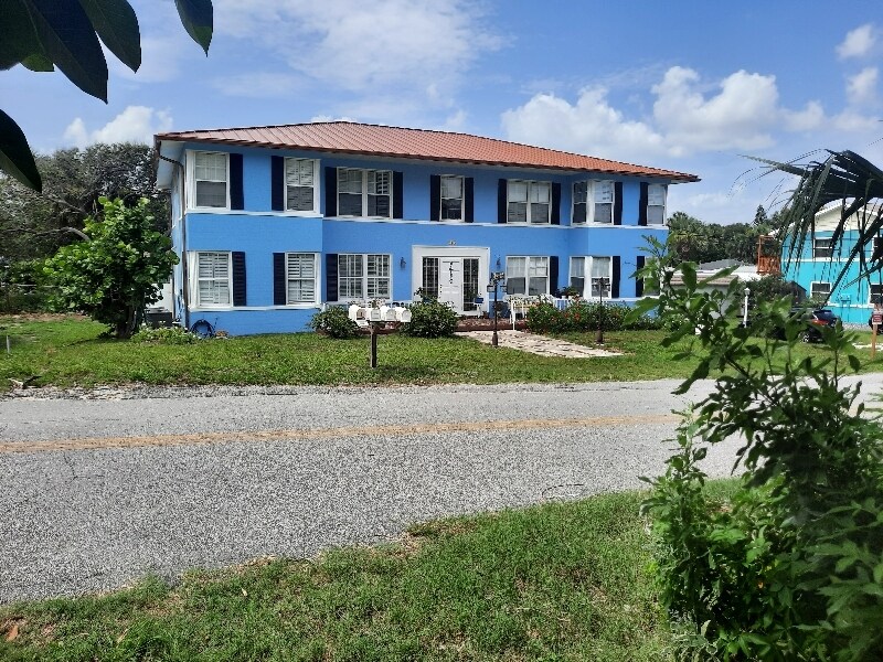 Building Photo - 512 Phoenix Ave