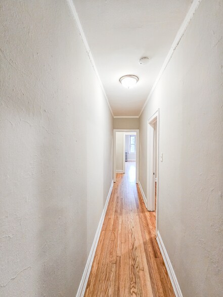 Building Photo - 4142 N Keystone Ave