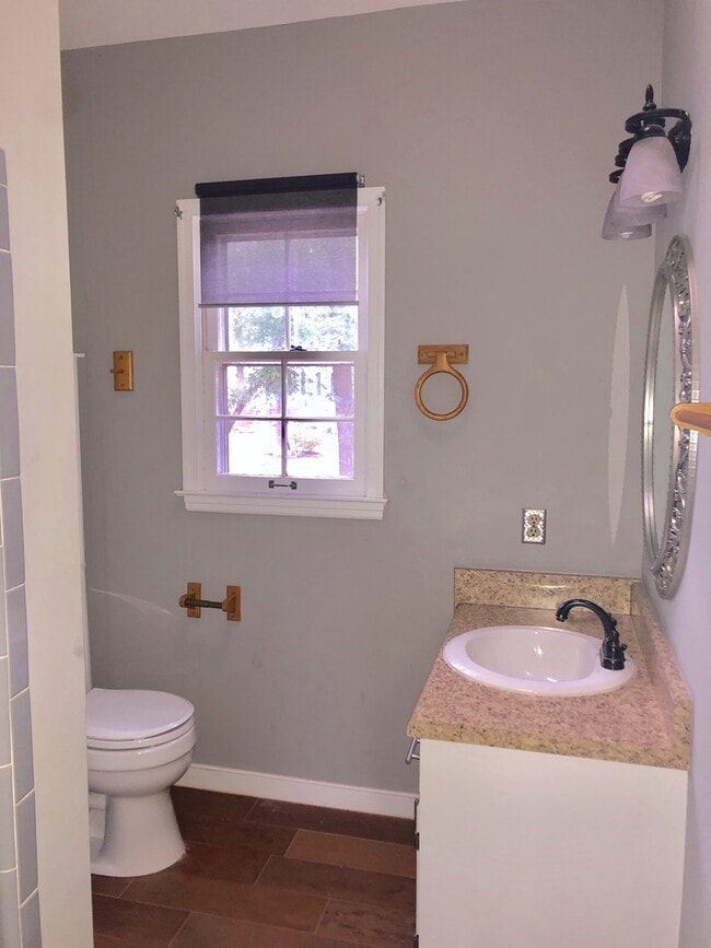 Building Photo - 1146 Somerville Grove Terrace