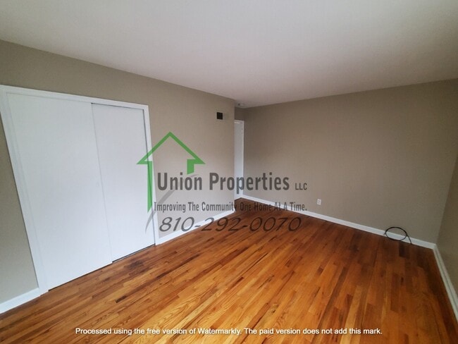 Building Photo - 4034 Pine Grove Ave