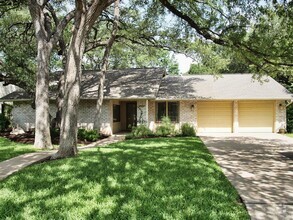 Building Photo - 9000 Currywood Dr