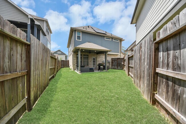 Building Photo - 15850 Black Grouse Dr