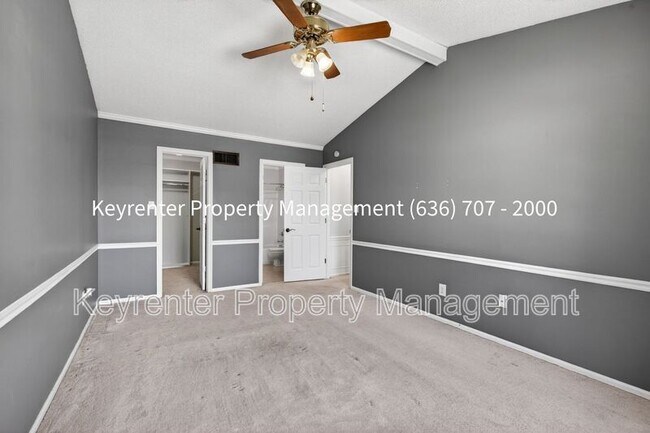 Building Photo - 971 Whispering Ridge Ln