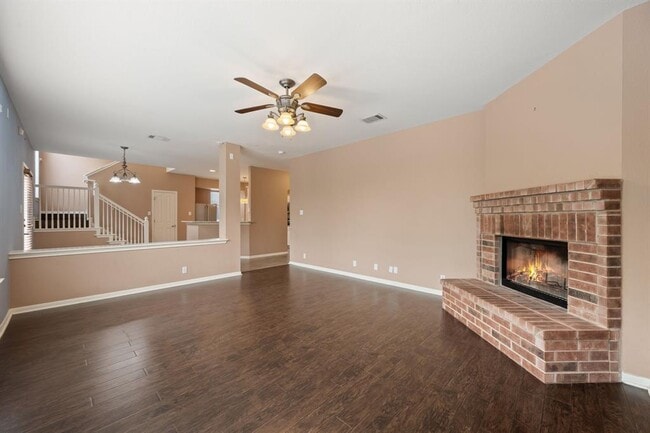 Building Photo - 1006 Shadow Valley Cove