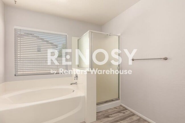 Building Photo - Ideal 3 Br 2 Ba 2 Cg Home Near Loop 303 & Greenway in Surprise!