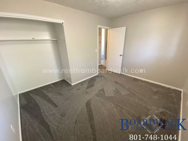 Building Photo - 1453/1455 W 2320 S