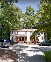Building Photo - 105 E Circle Dr