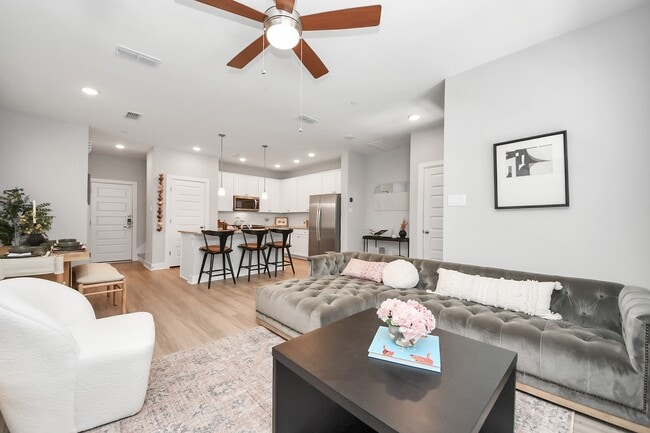 Building Photo - 5300 Berkeley Knl Cir