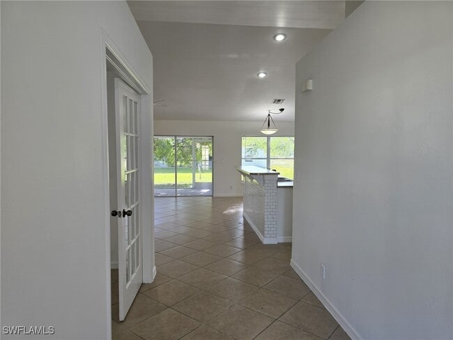 Building Photo - 4325 Garden Blvd