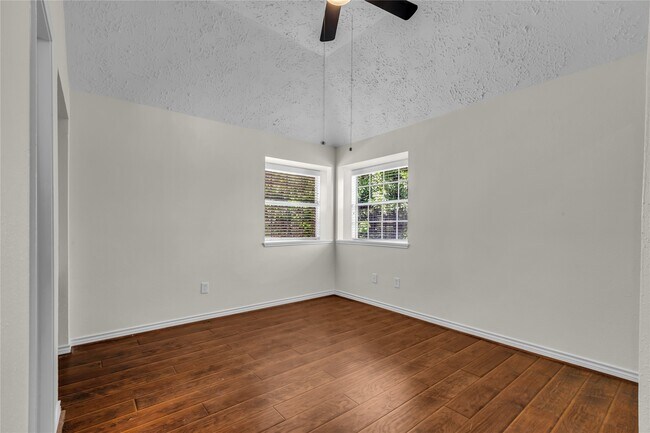 Building Photo - 6022 Charlestown Colony Ct