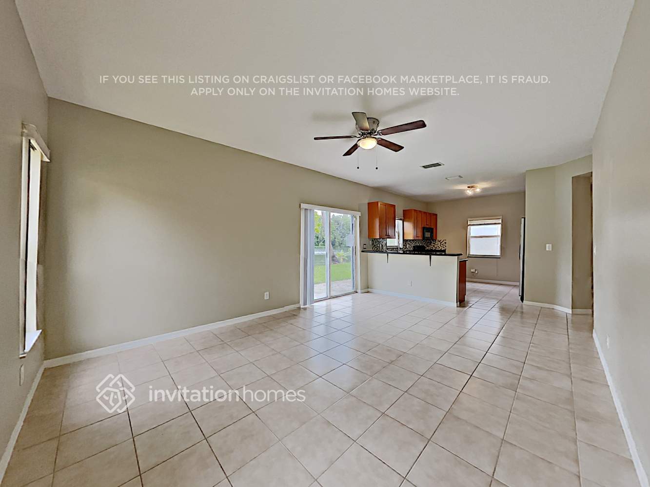 Building Photo - 1382 SW 106th Ave