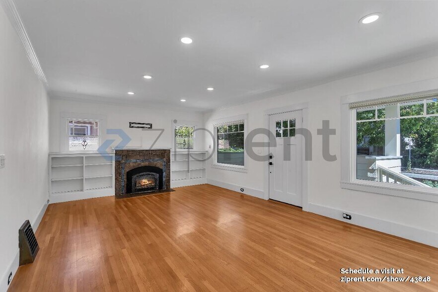 Building Photo - 1471 Hopkins St