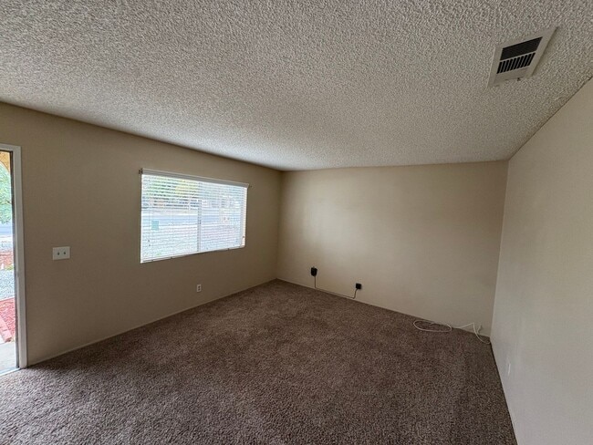 Building Photo - FOR RENT / 55+COMMUNITY