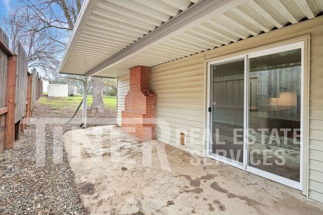 Building Photo - 3960 Annabelle Ave