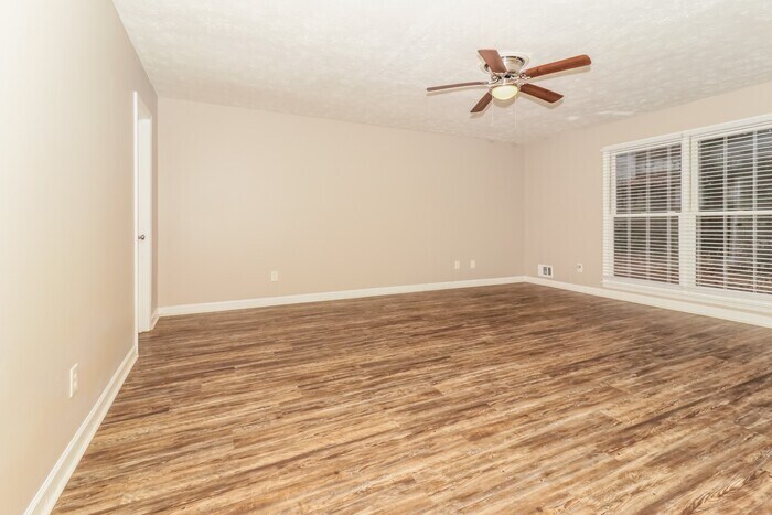 Building Photo - 1066 Basswood Ct