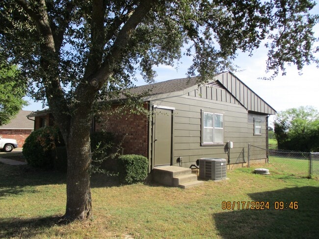 Building Photo - 3105 Acton School Rd