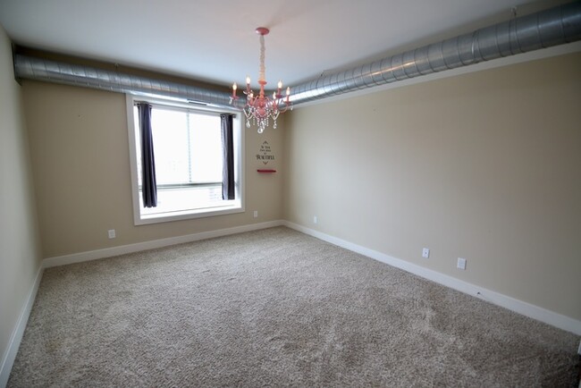 Building Photo - Two bedroom Rental at SoHo Lofts in NuLU