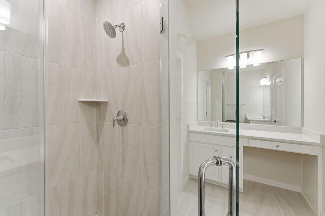 Building Photo - 2136 Glacier Rd