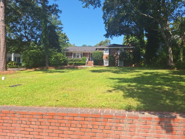Building Photo - 755 Cross Hill Rd
