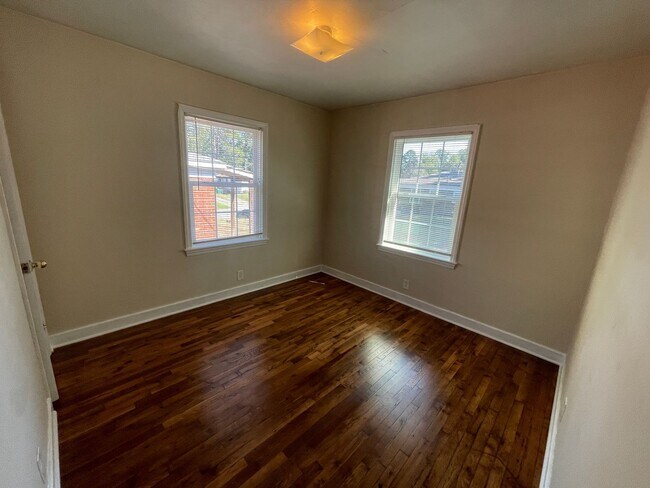 Building Photo - Affordable 2 Bedroom Home in Druid Hills!