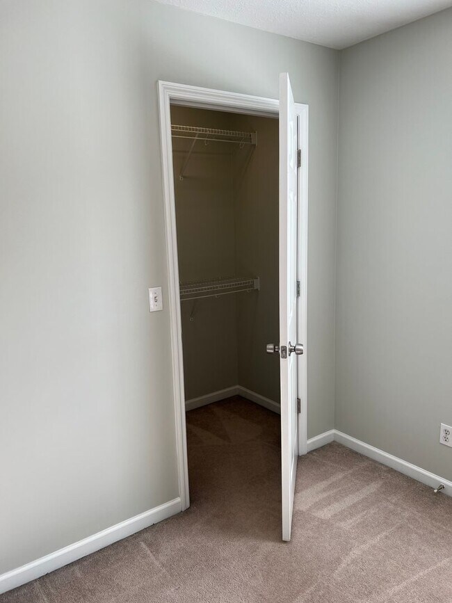 Building Photo - Coming Soon! Fresh updates on Old Dayton Pike