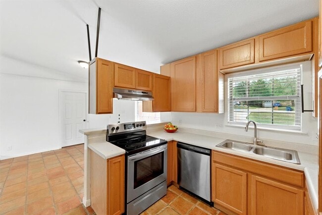 Building Photo - 5412 Manor Rd