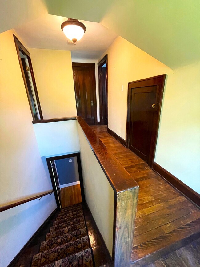 Building Photo - 3403 Dellwood Rd