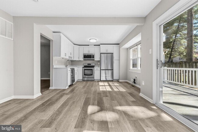 Building Photo - 5907 Wood Sorrels Ct