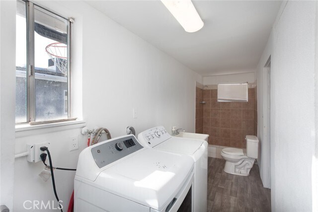 Building Photo - 9502 Laurel Canyon Blvd