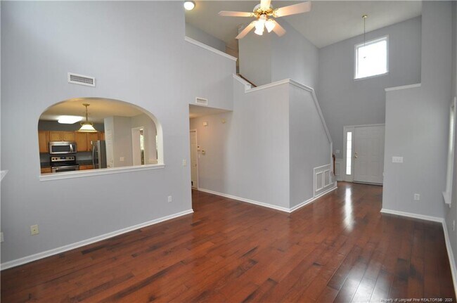 Building Photo - 806 Brickstone Dr