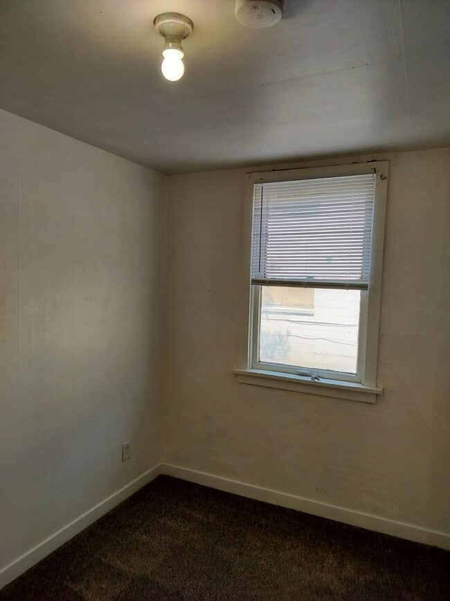 Building Photo - 2656 Adams Ave