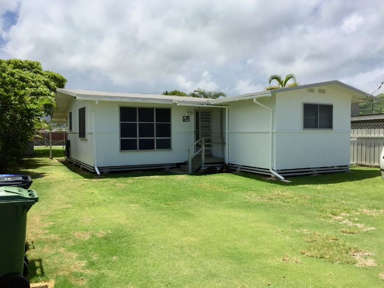 Primary Photo - 52 Olomana St