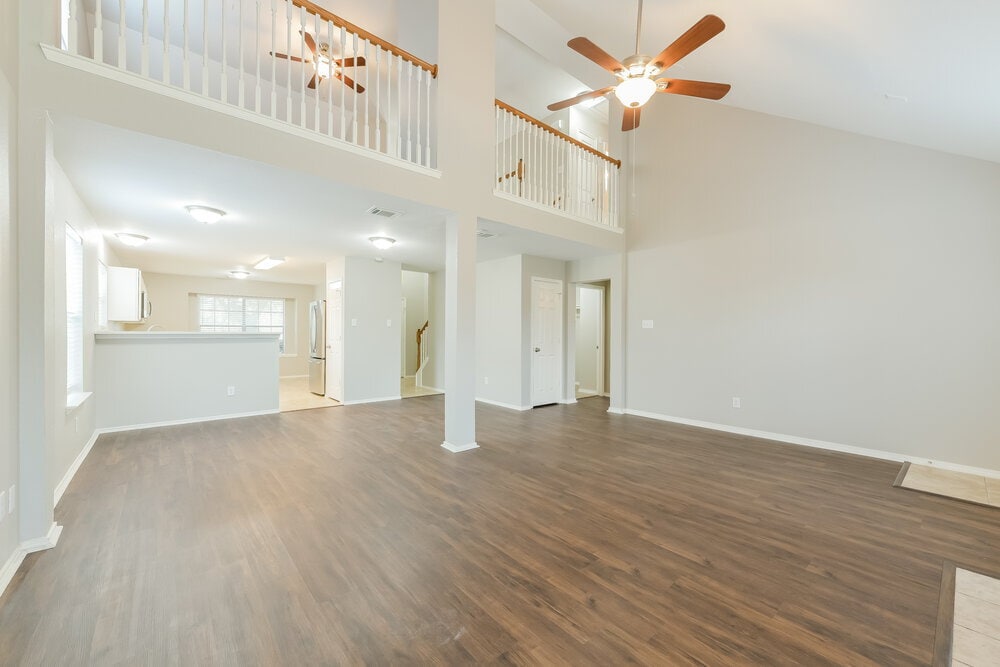 Building Photo - 6030 NW Creek Cir