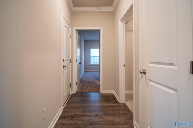 Building Photo - 26382 Jones Spg Dr