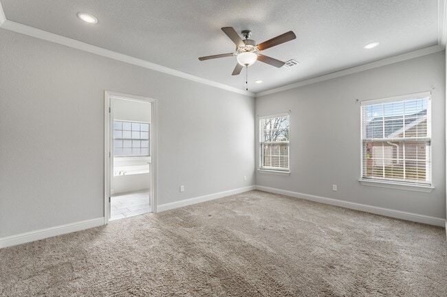Building Photo - 2237 Aspen