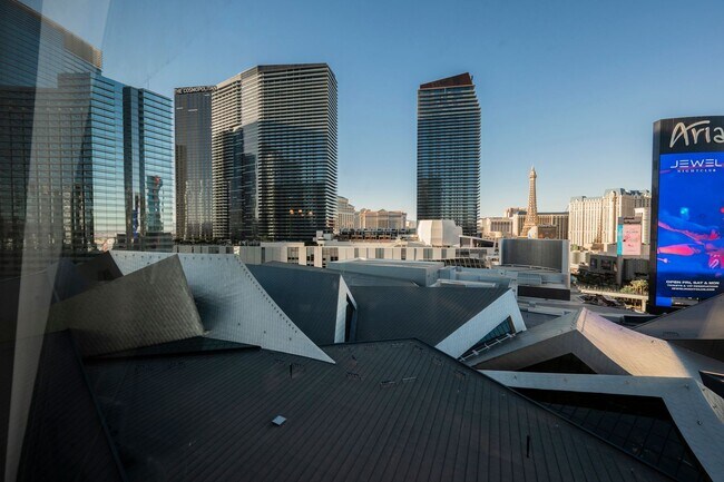 Building Photo - Wake Up to the Las Vegas Skyline – Premium 2-Bedroom Unit with Wall-to-Wall Windows
