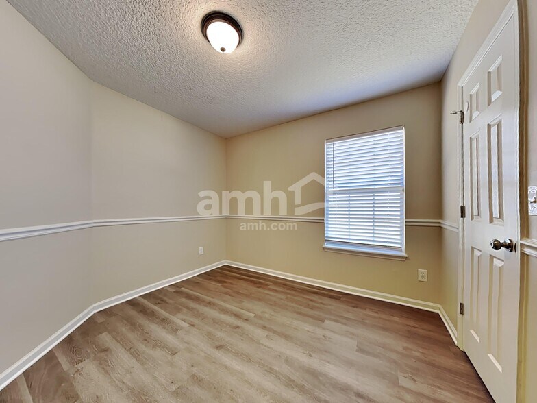 Building Photo - 9565 Staples Mill Dr