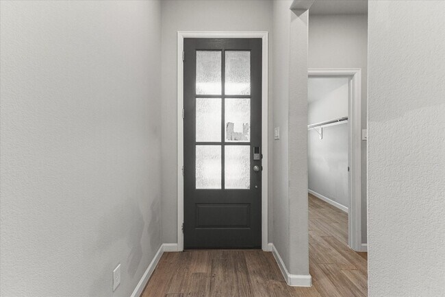 Building Photo - 2412 Bathwick Ln