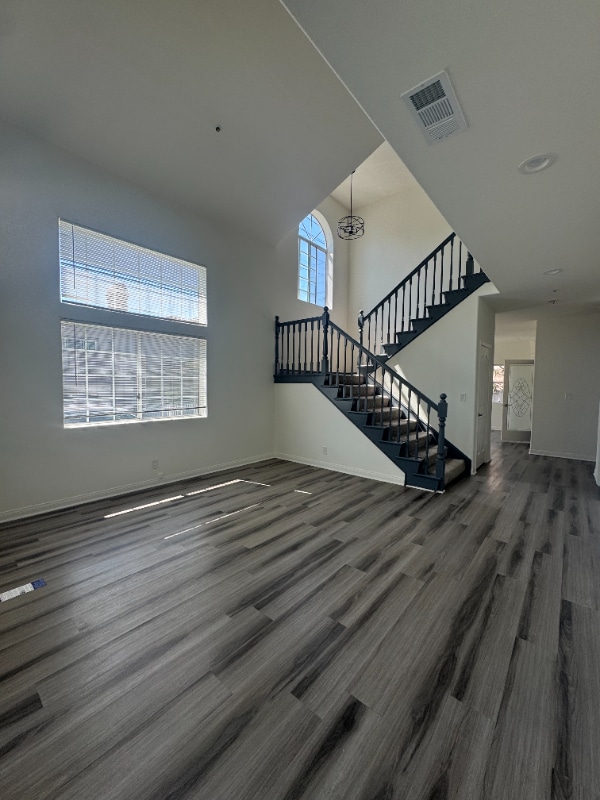 Building Photo - 1600 Perkins Ln