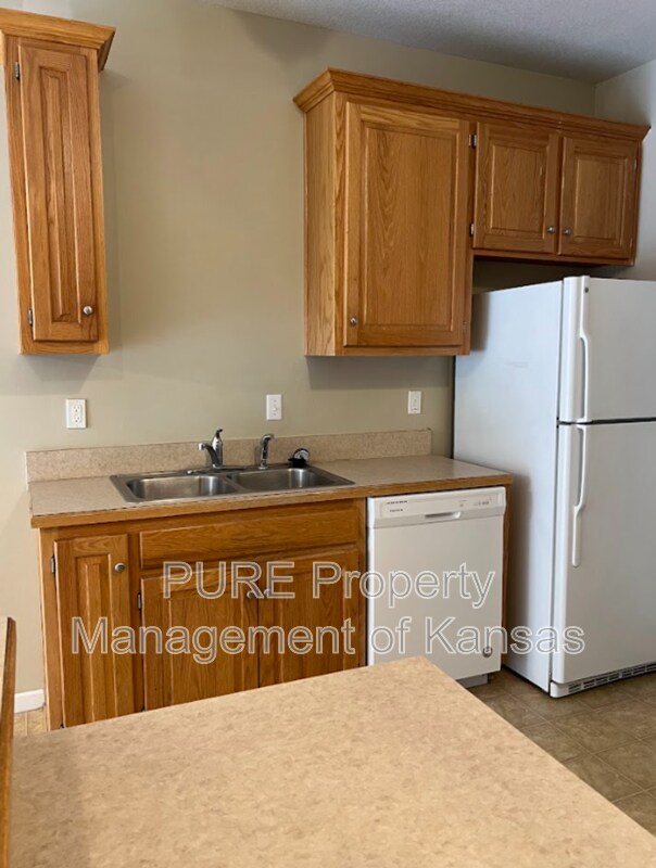 Building Photo - 2707 SE Taurus Ct