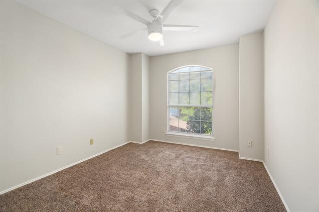 Building Photo - 5300 La Viva Ln