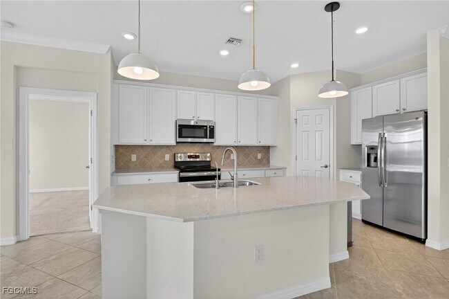 Building Photo - 11773 Grand Belvedere Way