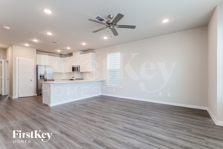 Building Photo - 18412 Idyllic Aly