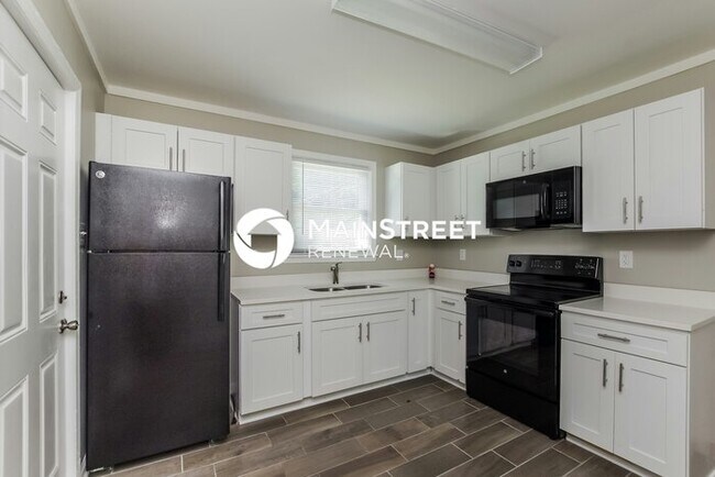 Building Photo - 3 Bedroom Pet-Friendly Home in Charlotte, ...