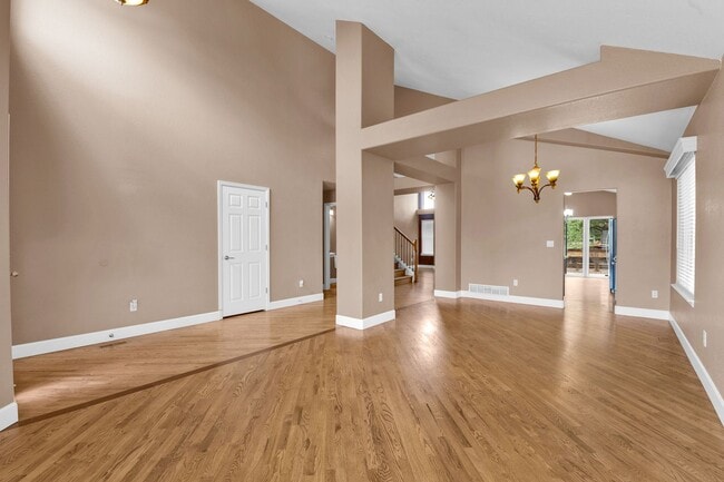 Building Photo - Beautiful home with 5 bedrooms, 3 1/2 bathrooms, 3-car garage available now!
